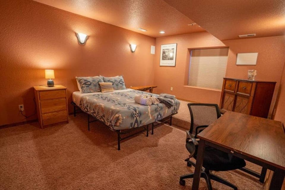 Bear Creek Lodge - Spa - Fire Table - 3min to Trails House in Colorado Springs