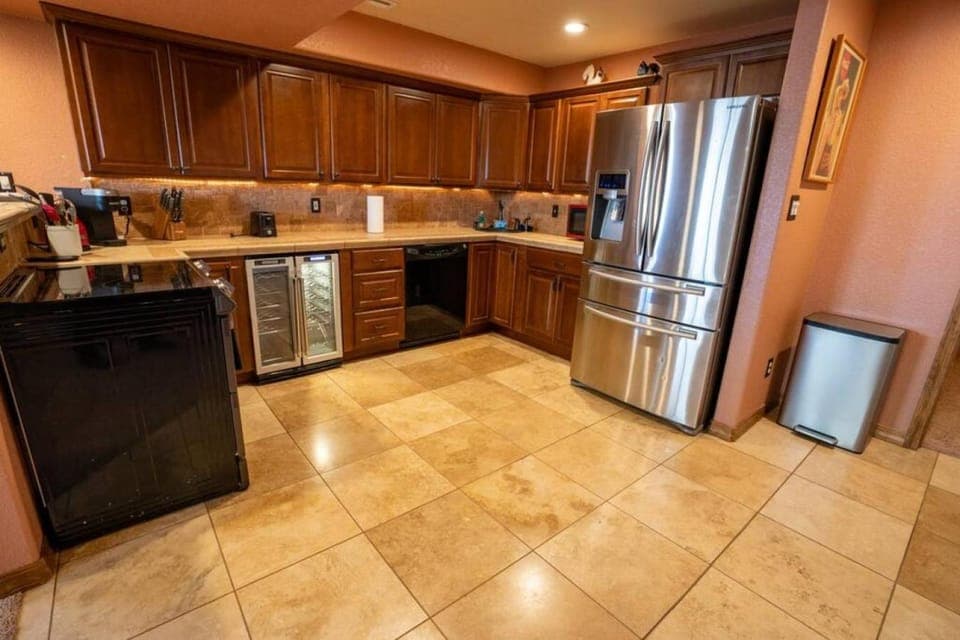 Bear Creek Lodge - Spa - Fire Table - 3min to Trails House in Colorado Springs