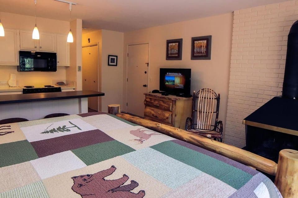 Bed, TV and multimedia