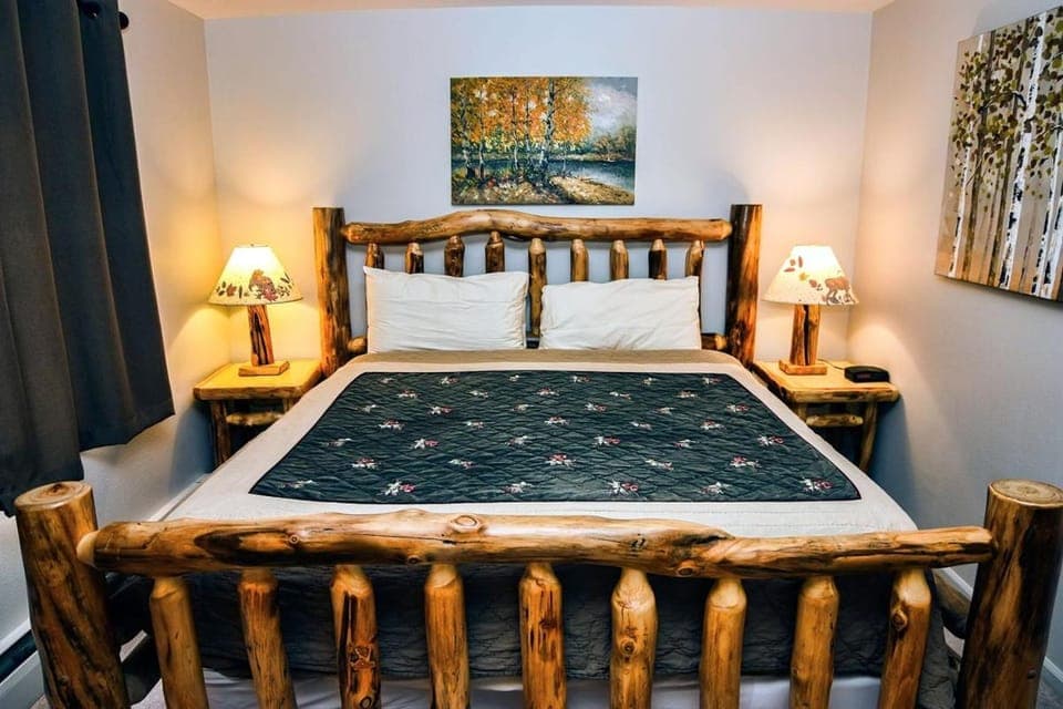 Bed, Photo of the whole room