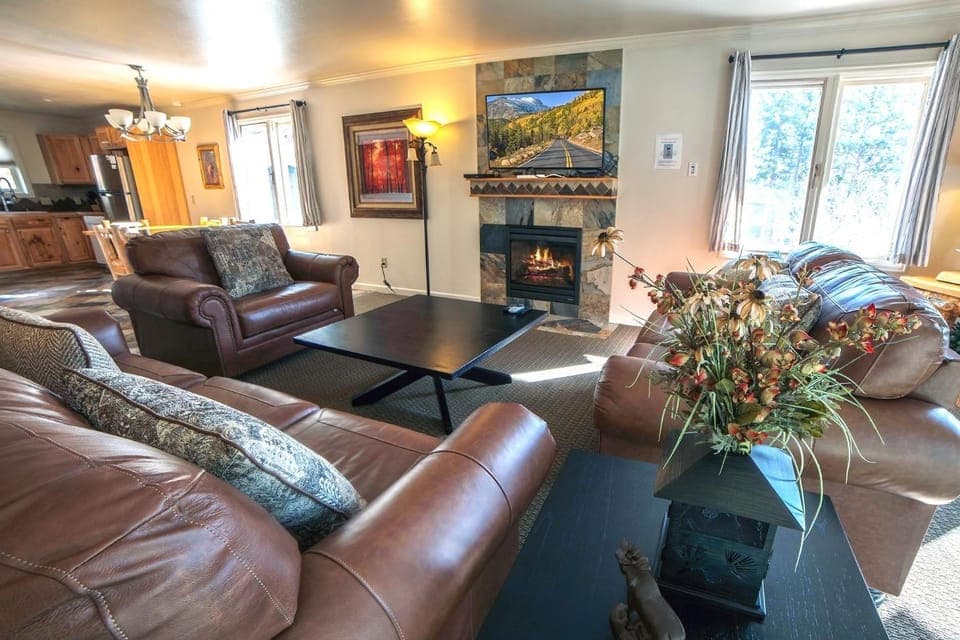 Fawn Valley Inn- 275 condo Apartment in Estes Park