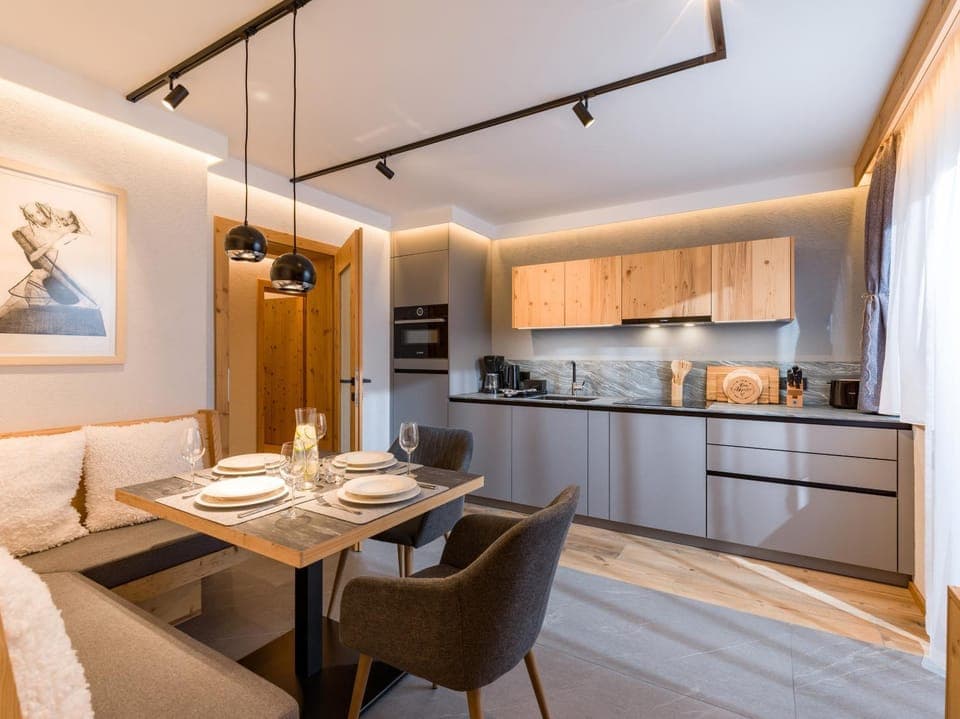 Kitchen or kitchenette