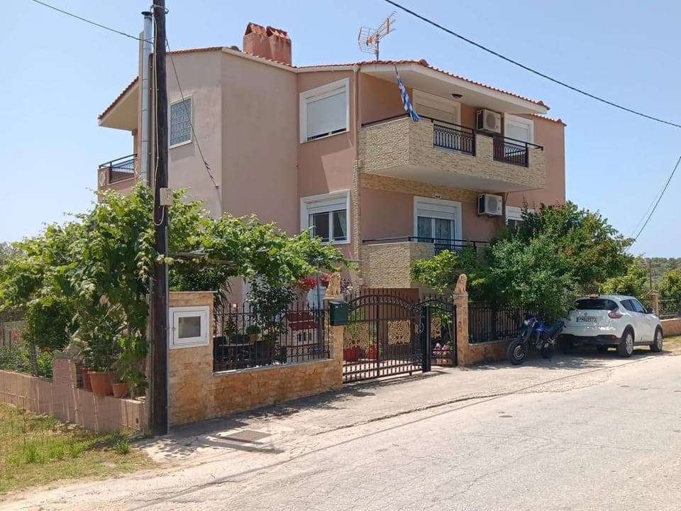 Property building, Parking