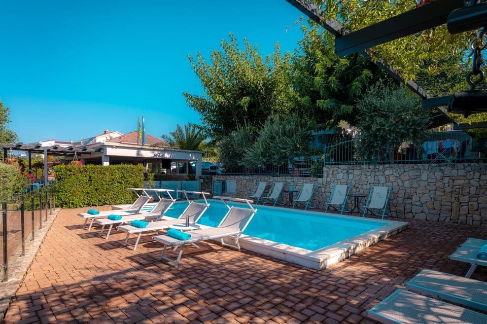 Swimming pool