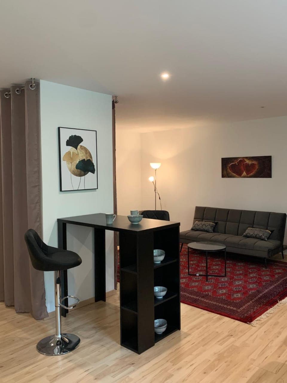 Living room, Seating area