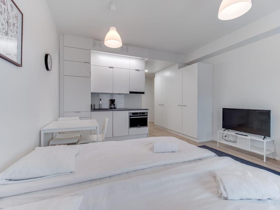 Bed, TV and multimedia, Living room, Bedroom, kitchen