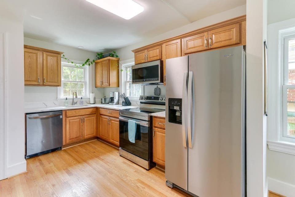 Chic Front Royal Retreat Near Shenandoah River! House in Front Royal