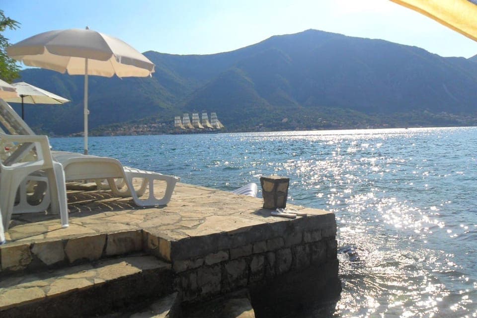 Beach, Logo/Certificate/Sign