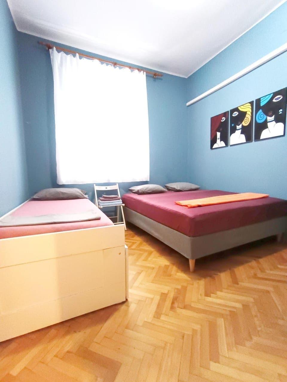 Bed, Photo of the whole room, Bedroom