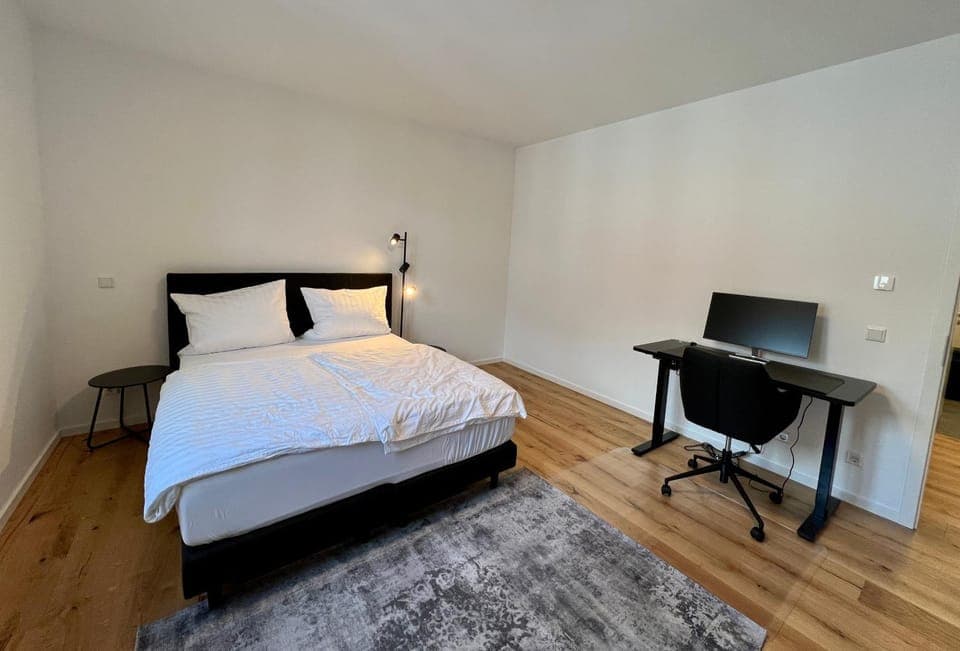 Bed, Photo of the whole room, Bedroom, hair dresser