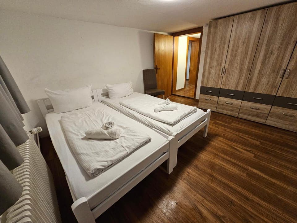 Bed, Bedroom, wardrobe