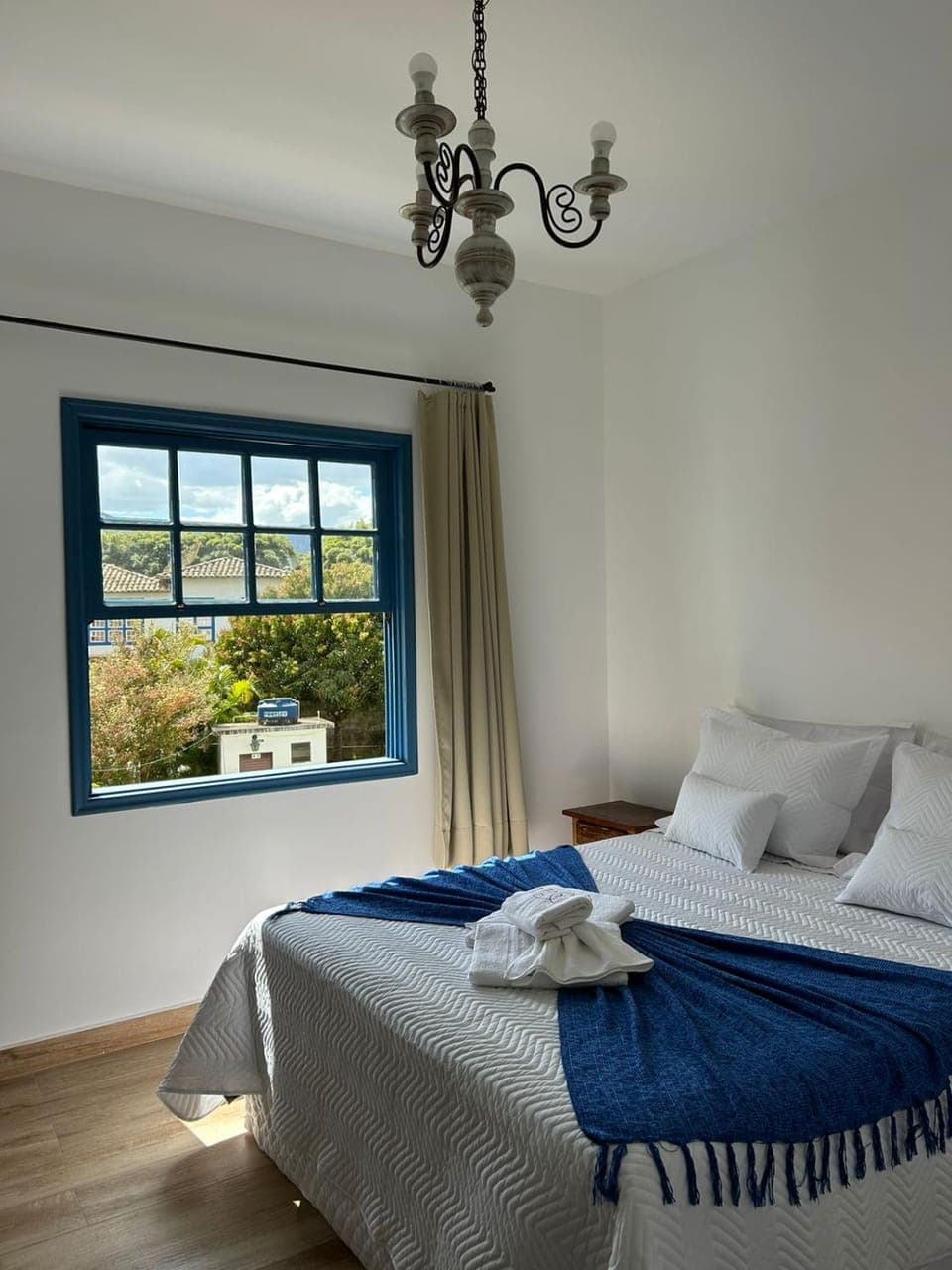 Bed, Photo of the whole room