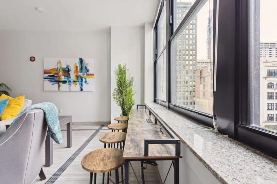 Seating area, Dining area