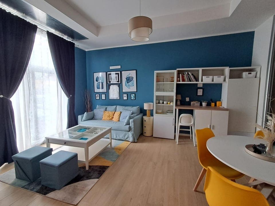 Living room, Photo of the whole room, Seating area