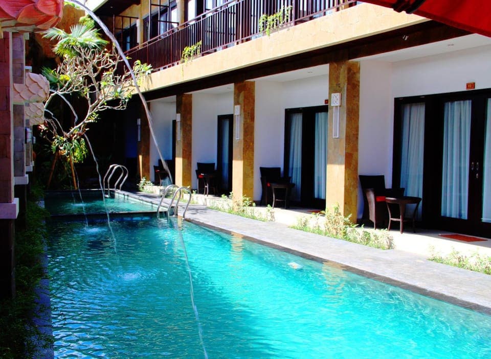 Balcony/Terrace, Swimming pool