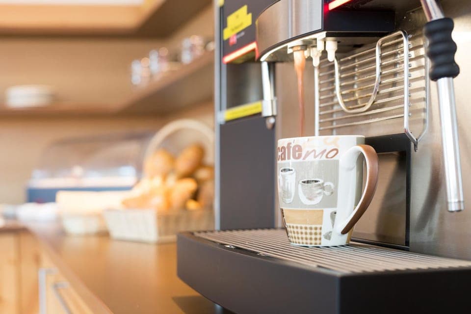 Coffee/tea facilities, Decorative detail