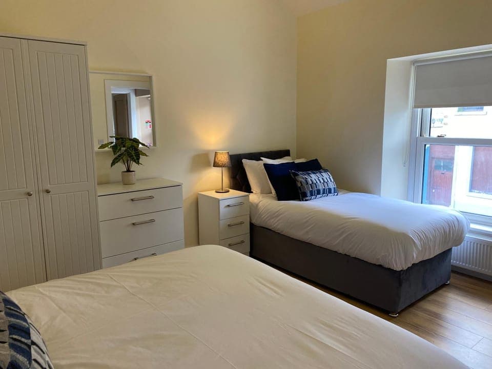 Bed, Photo of the whole room, Bedroom, wardrobe