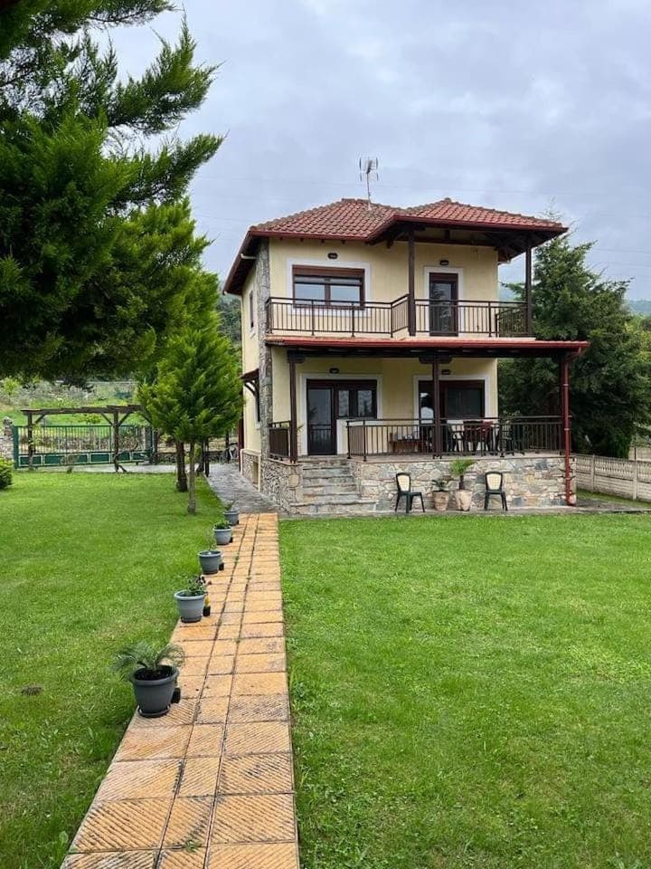 Property building, Garden, Garden view