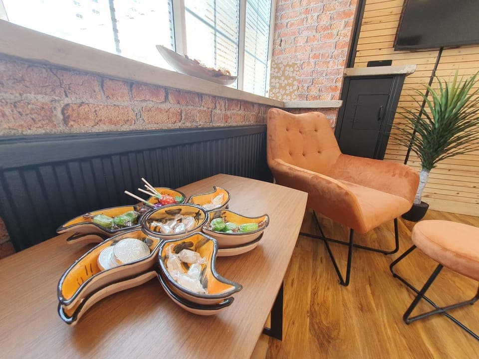 TV and multimedia, Living room, Seating area