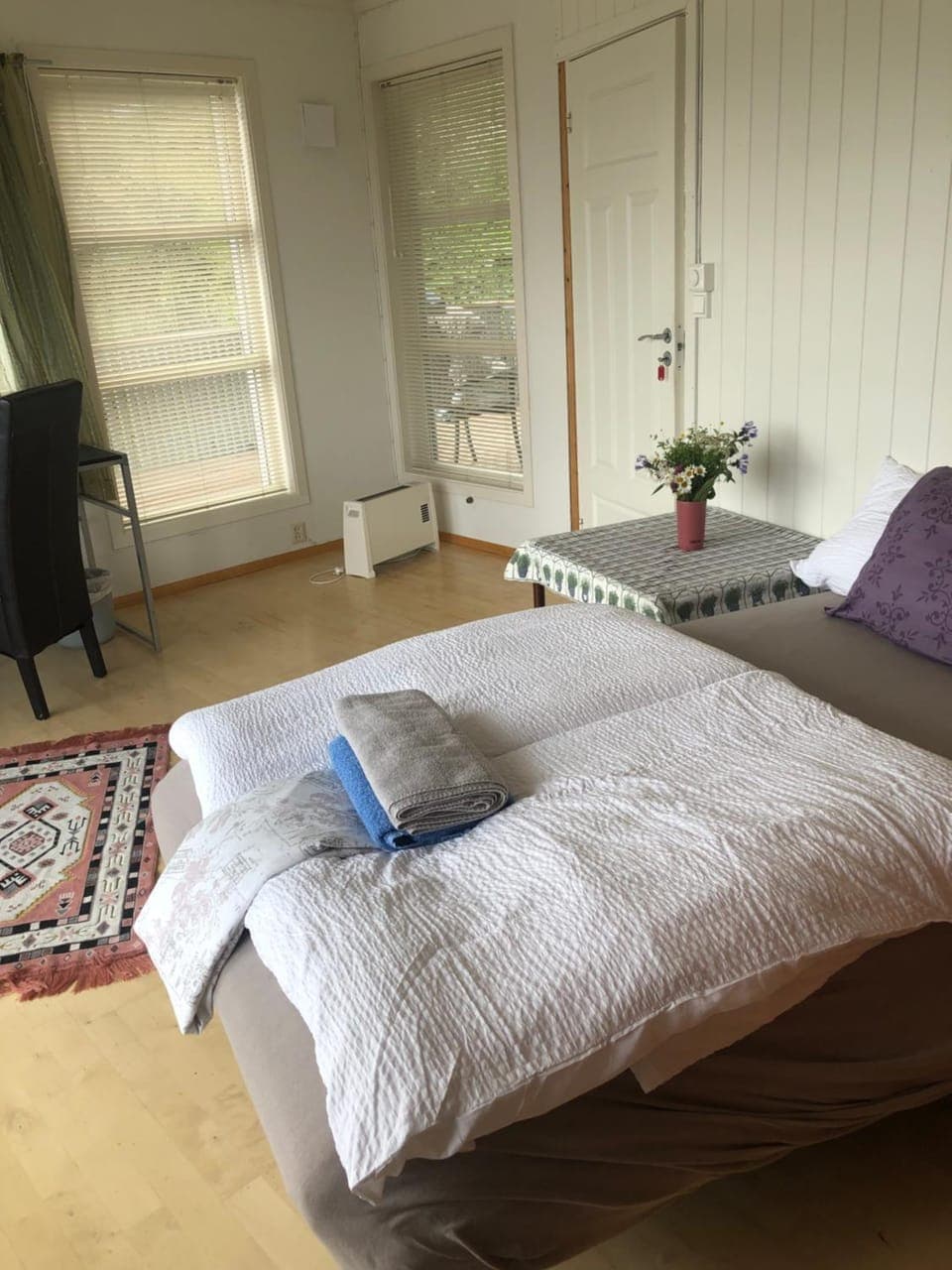 Photo of the whole room