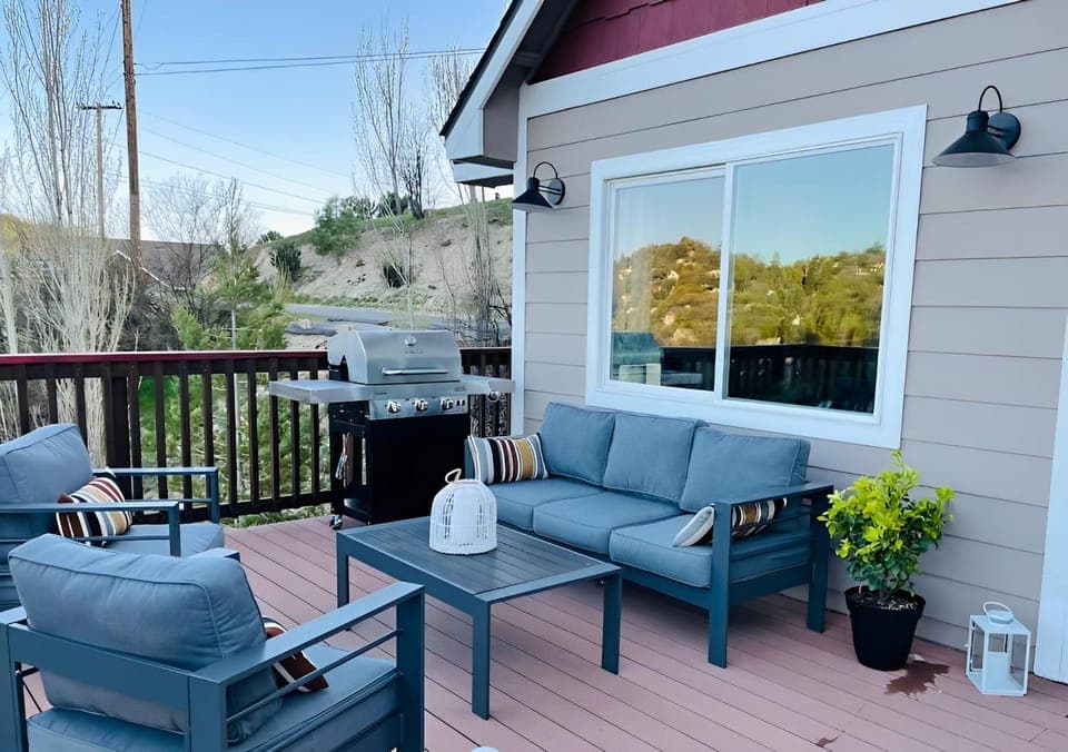 Patio, BBQ facilities