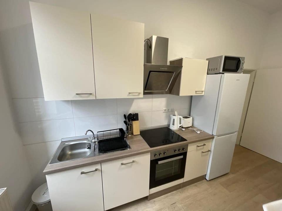 Kitchen or kitchenette, kitchen