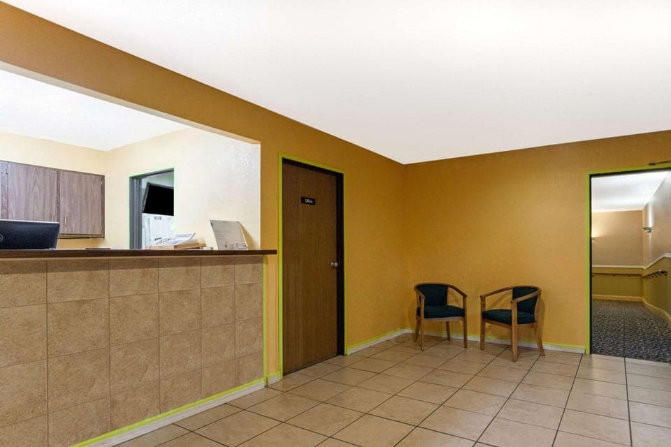 Lobby or reception, On site