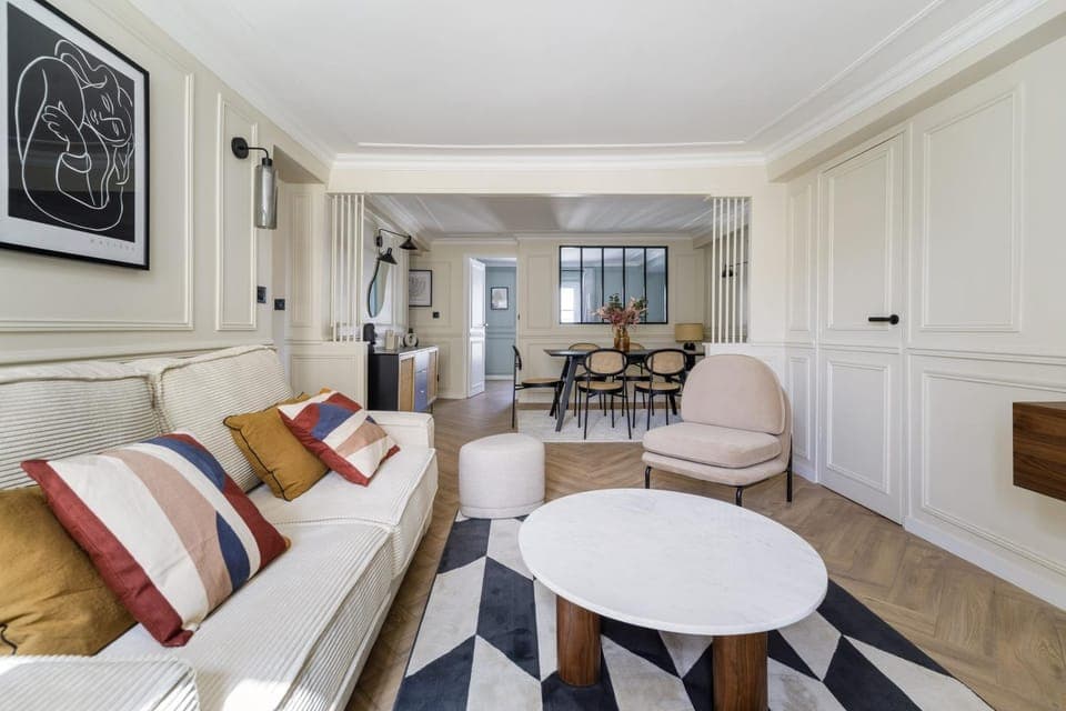 TV and multimedia, Living room, Seating area