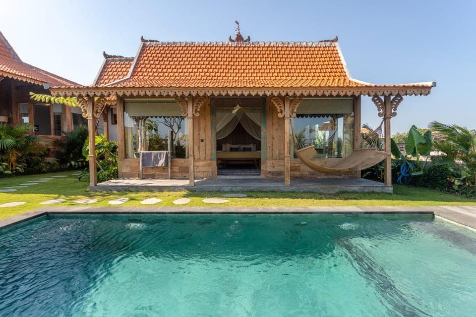 Bedroom, Pool view, Swimming pool