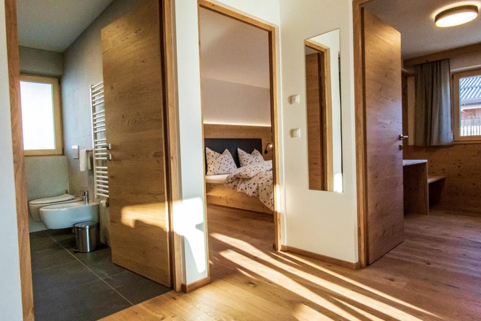 Living room, Bedroom