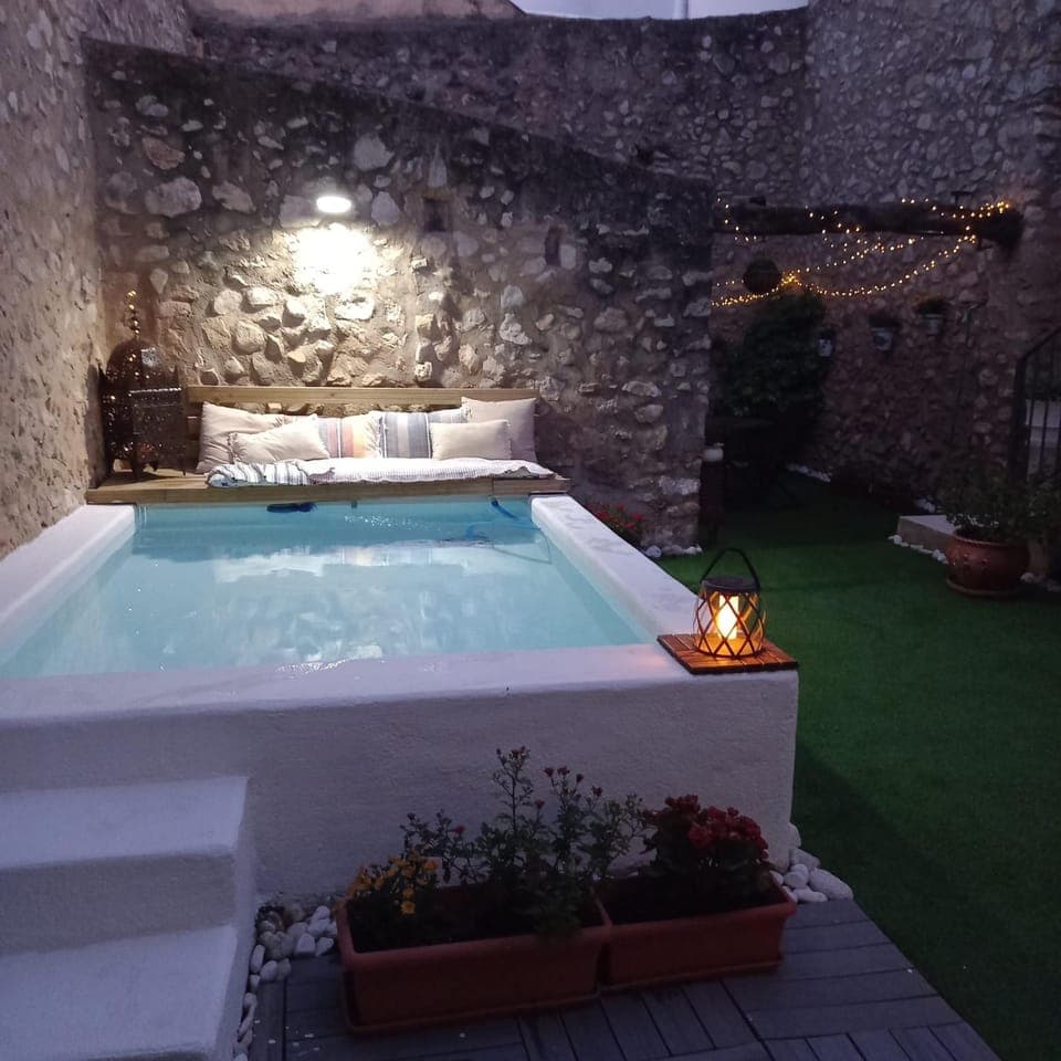 Pool view, Swimming pool, Swimming pool