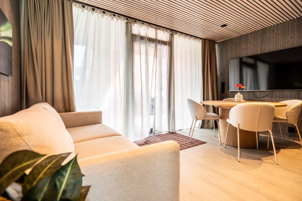 New and modern apartment in Henningsvær Apartment in Lofoten