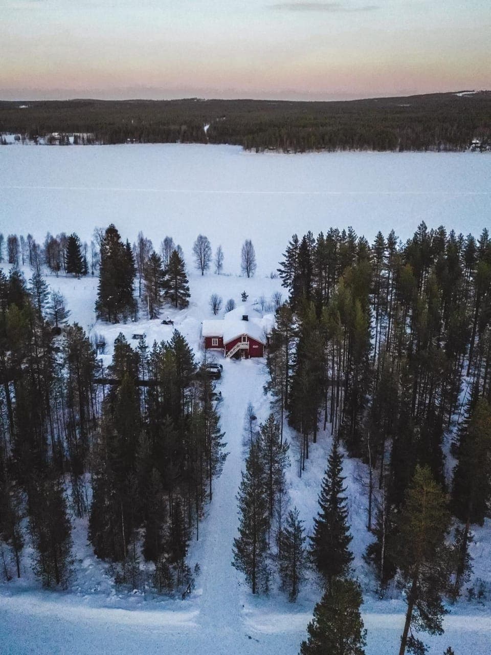 Property building, Day, Natural landscape, Bird's eye view, Winter, Lake view