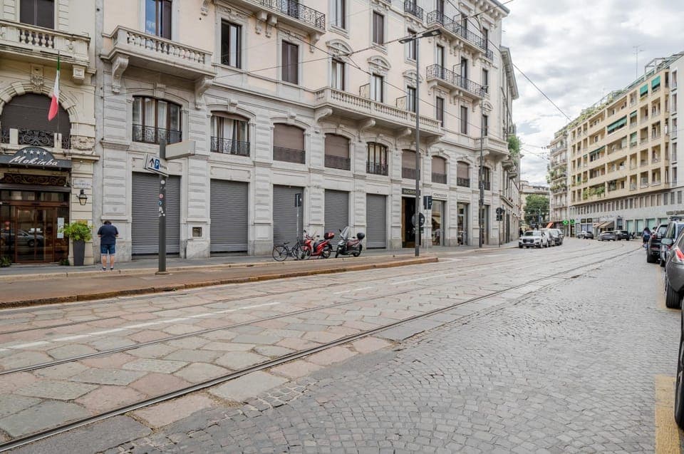 Neighbourhood, Street view