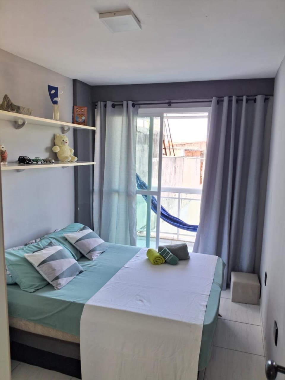 Bed, Photo of the whole room, Bedroom, towels