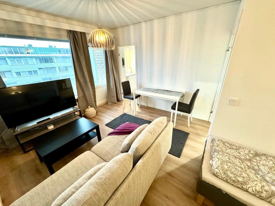 Communal lounge/ TV room, TV and multimedia, Living room, Seating area