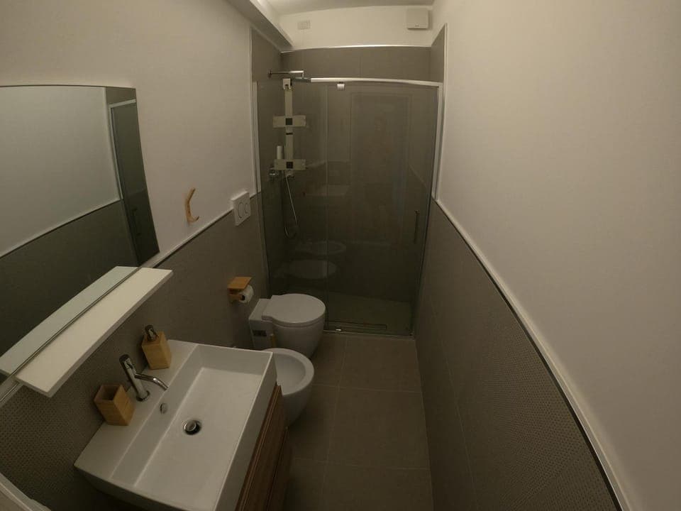 Shower, Toilet, Bathroom