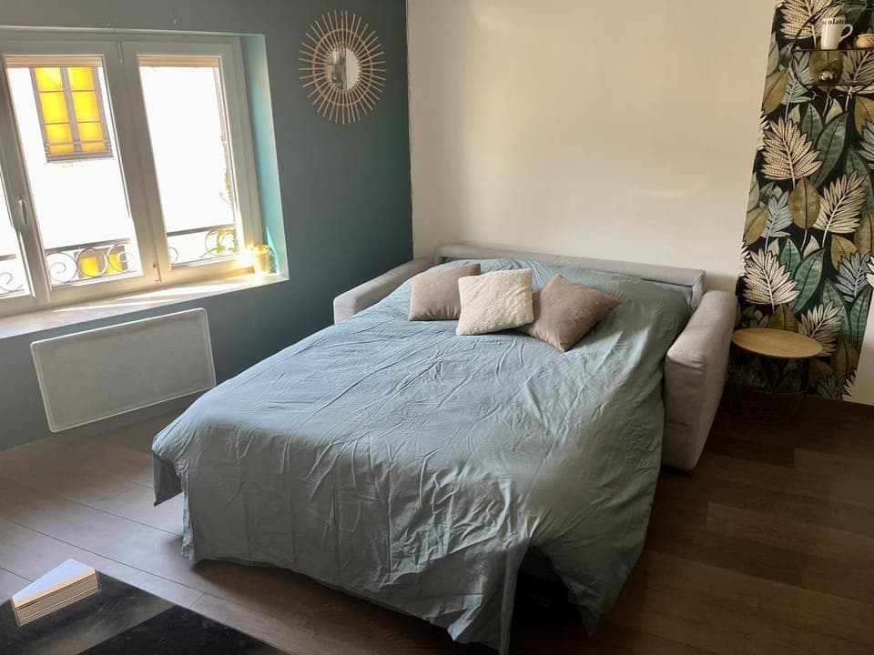 Bed, Living room, Bedroom, heating, internet