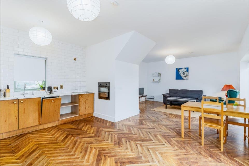 Living room, Dining area, kitchen