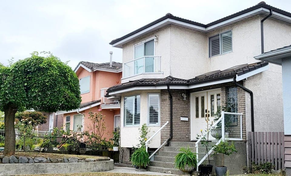 Property building, Spring, Day, Neighbourhood, Street view