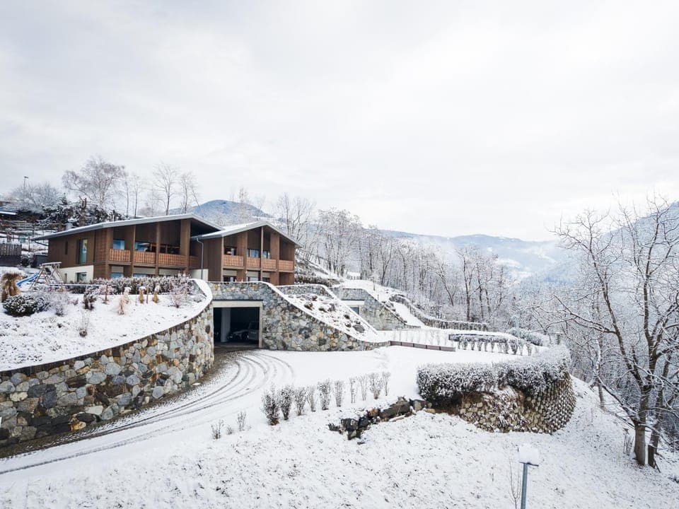 Property building, Winter