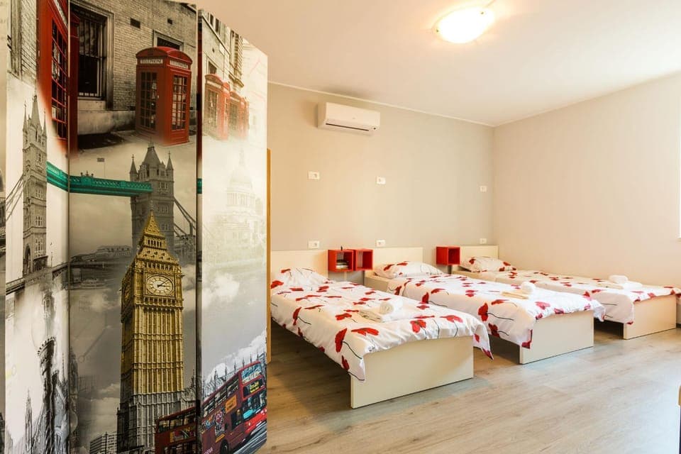 Photo of the whole room