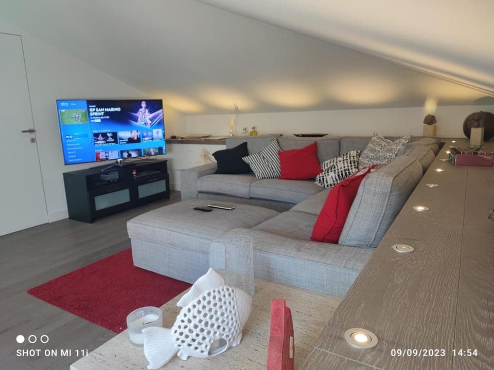 Communal lounge/ TV room, TV and multimedia, Living room, Evening entertainment