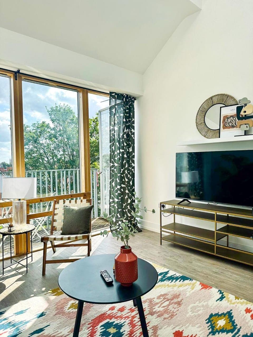 TV and multimedia, View (from property/room), Living room, Seating area