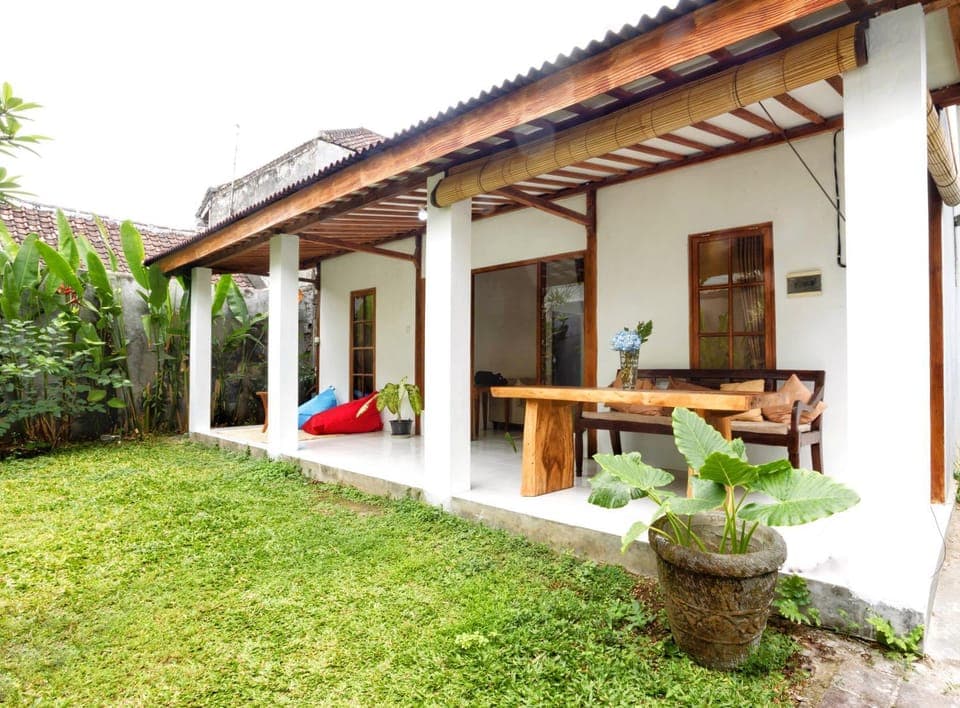 Property building, Patio, Garden, Garden, Garden view