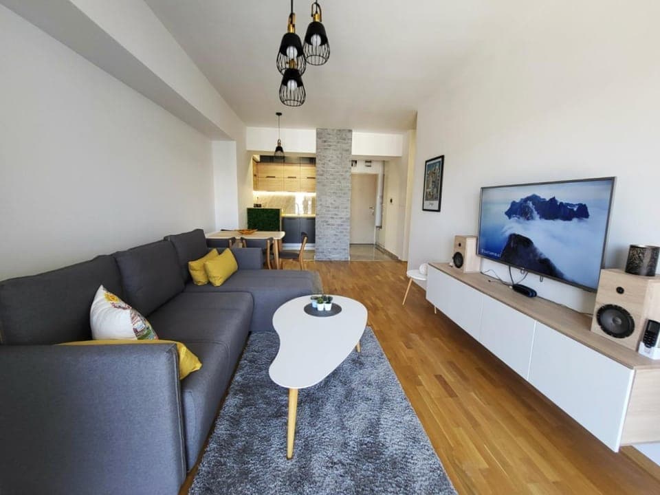 Communal lounge/ TV room, Living room, Seating area