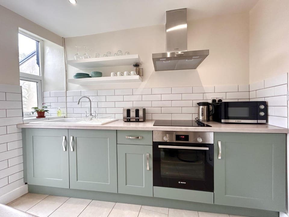 Coffee/tea facilities, Kitchen or kitchenette, pet friendly, stove, toaster