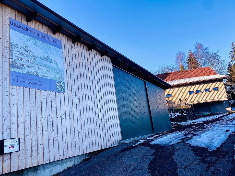 Property building, Day