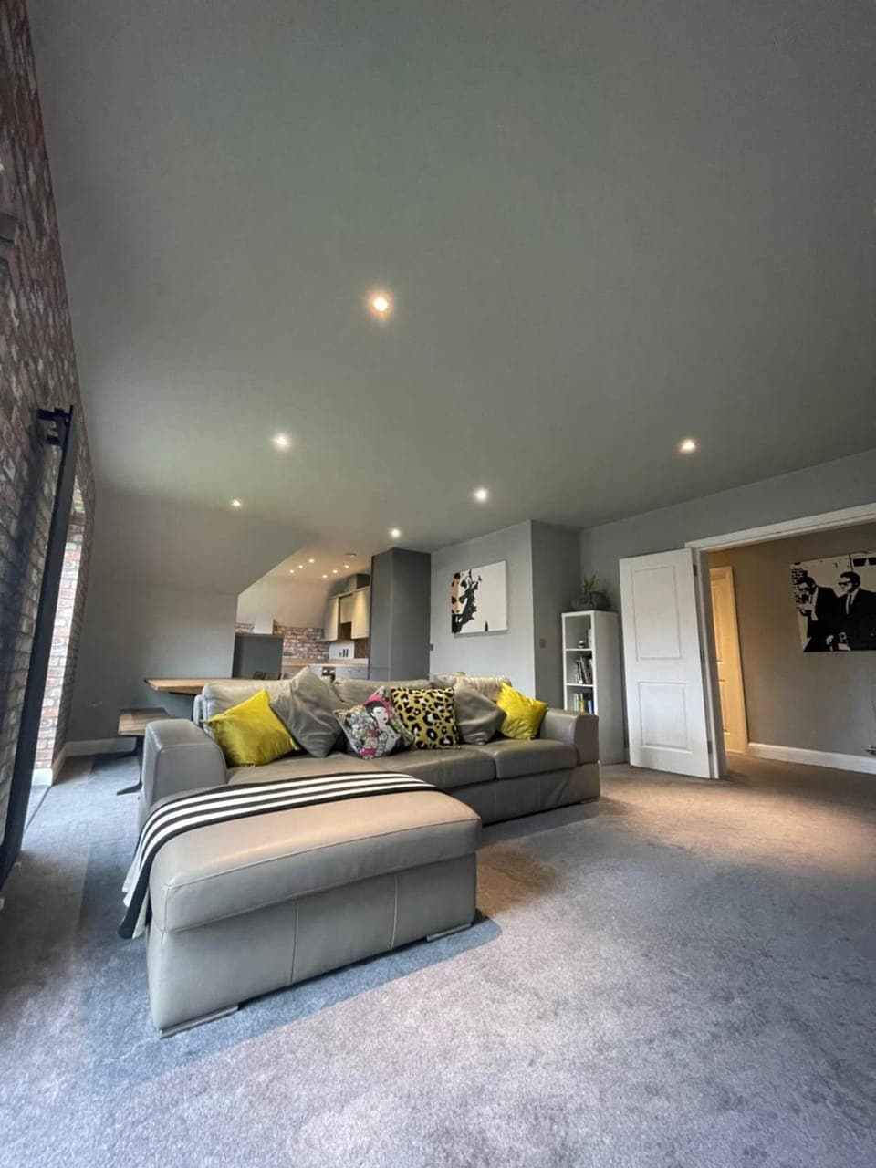 Living room, Seating area