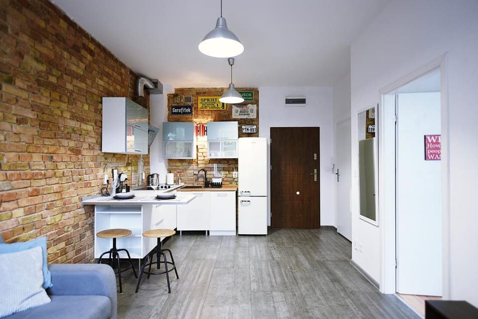 Kitchen or kitchenette, Dining area, dishwasher, stove